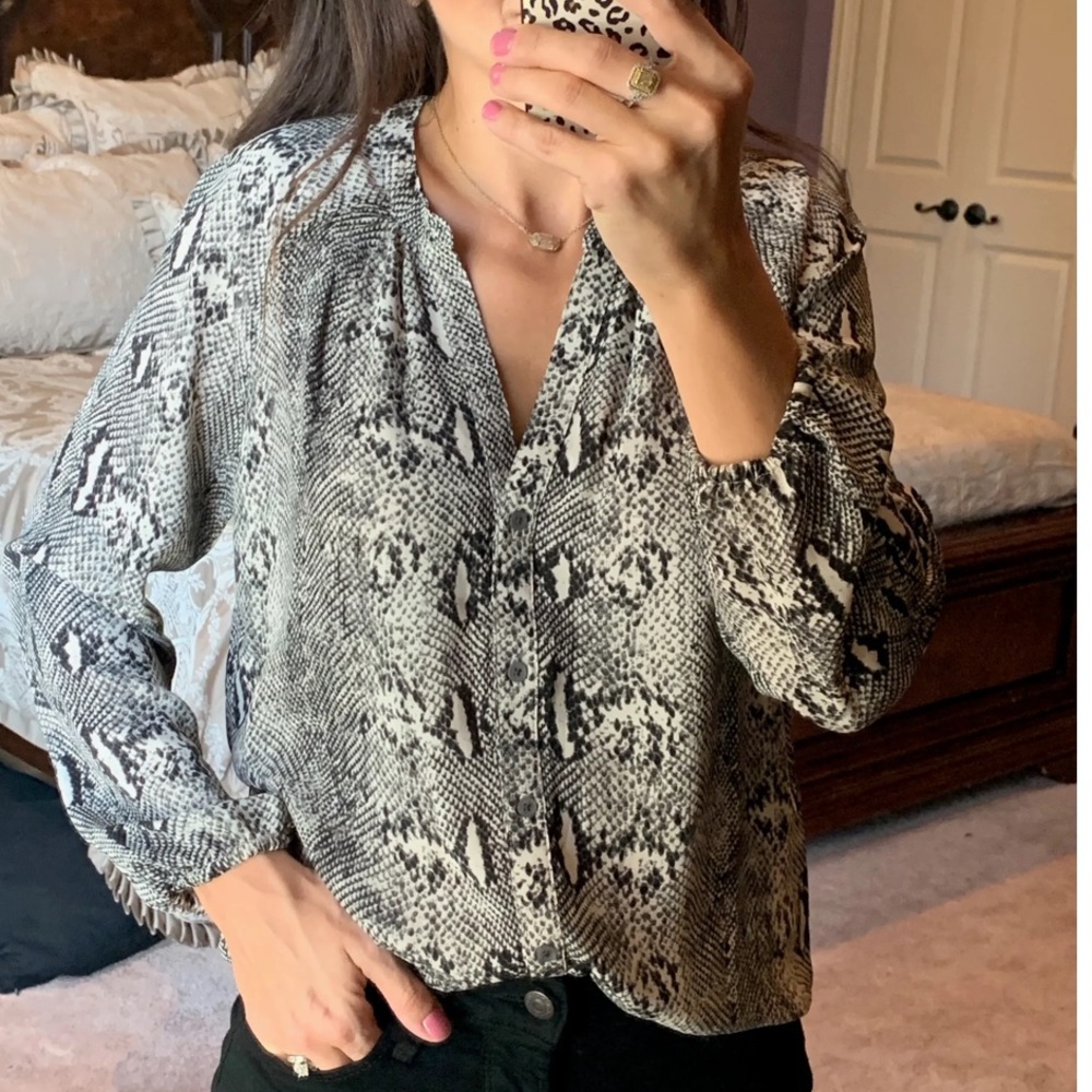 J. Crew Factory Women's Black and White Snake Patterned Top